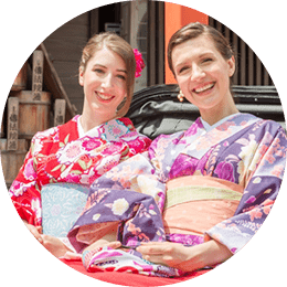 着物姿の外国人女性2人